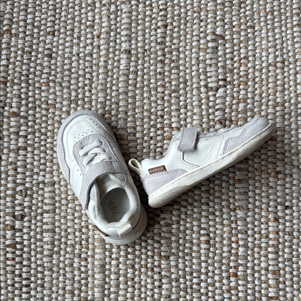 Zara White & Light Gray Leather Sneaker 6.5